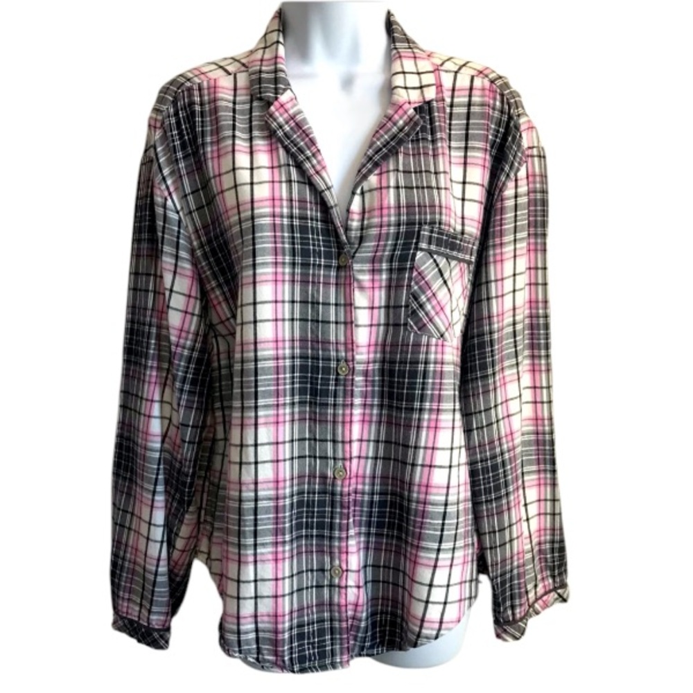 🔴 4/$15 Victoria’s Secret Women’s S pink black plaid button up pajama top in EUC